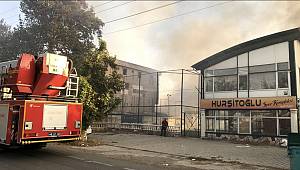 Kahramanmaraş'ta fabrika yanıyor 