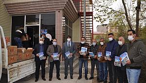 Afşin Belediyesinden LGS'ye hazırlanan öğrencilere hazırlık kitabı 