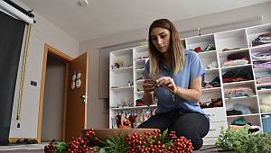 Doğumda çekilen fotoğraftan esinlenerek başladığı iş mesleği oldu 