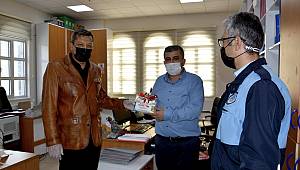 Türkoğlu Belediyesinden kamu çalışanlarına hijyen seti 