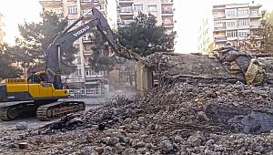 Depreme Dayanıksız Okullar Yıkılıyor 