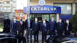 AK Parti Milletvekilleri İstiklal Üniversitesi’ni Ziyaret Etti 