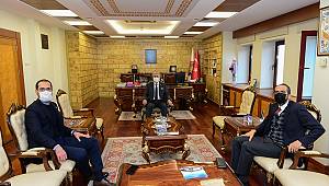 Milletvekillerinden Rektör Can'a ziyaret 