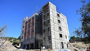 Başkan Okay Bölgesine 5 yıldızlı otel konforunda ortaöğretim Kız Öğrenci Yurdu kazandırıyor 