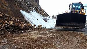 Dev Kayalar O Yoldan Kaldırıldı 