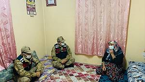 Kahramanmaraş'ta jandarmadan şehit ailesine ziyaret 