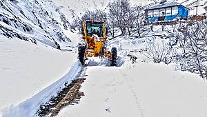 Büyükşehir Karla Mücadele Çalışmalarını Sürdürüyor