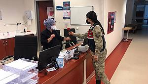 Jandarma sağlık çalışanlarının tıp bayramını kutladı 