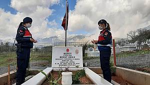 Jandarma şehitlerimizi unutmadı 