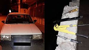 Hırsızlık yapmak için babasının otomobiline düz kontak yapmış 