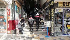 İki esnaf arasında bıçaklı kavga.. 1 kişi yaralandı