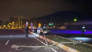 Kahramanmaraş'ta otomobil aydınlatma direğine çarptı: 2 yaralı