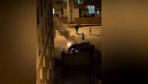 Park halindeki otomobilde yangın çıktı
