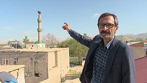 Çiçekli köyü camisindeki yuva leyleklerin 62 yıldır değişmeyen adresi oldu 