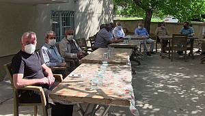 Elbistan Ticaret Meslek Lisesi mezunları, 42 yıl sonra buluştu 