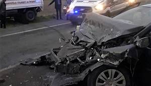 Kahramanmaraş’ta otomobil ile kamyonet çarpıştı: 3 yaralı 