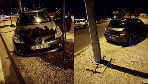 Direksiyon Hakimiyetini kaybetti refüje çarptı 