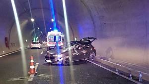 Edebiyat yolunda kaza: 2 yaralı 