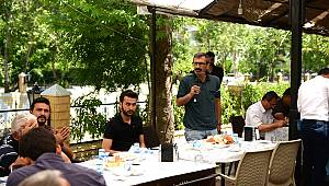 Mahalle muhtarlarını görmezden gelen bir anlayışı reddediyorum