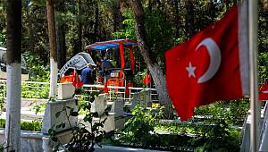 Şeyhadil Mezarlığında Çevre Düzenlemesi Yapılıyor