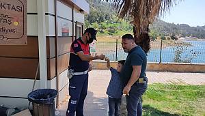 Kaybolan çocuğu jandarma ekipleri ailesine teslim etti 