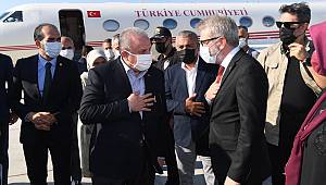 TBMM Başkanı Mustafa Şentop şeref defterini imzaladı