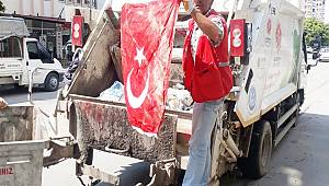 Temizlik görevlisi gururlandırdı 