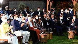 Erdoğan Şiirin Başkentinde Gençlerle Buluştu
