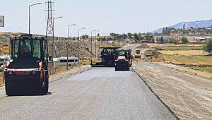 Mahir Ünal Caddesi’nde ikinci etap çalışmaları da tamamlanıyor