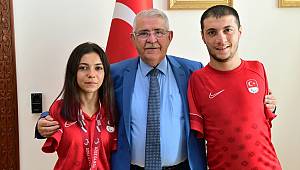 Paralimpik Sporcularımız Başkan Mahçiçek’i Ziyaret