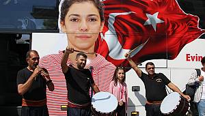 Şampiyon Evine Döndü 