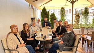 AK Partili Sezal’dan genç sporculara destek