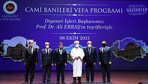 Konukoğlu Ailesine yaptırdığı 11 cami için “Cami Banisi Taktir Belgesi” verildi