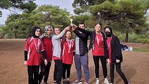 Önsen kros takımı İl birincisi...