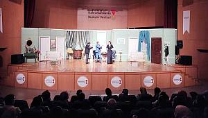 Tiyatro Oyunu Büyük Beğeni Topladı