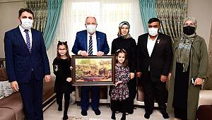 Vali Coşkun’dan Şehit çocuklarına sürpriz doğum günü