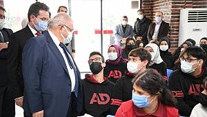 Başkan Mahçiçek, Bilginizle ve Özgüveninizle Ülkenin Geleceğine Damga Vuracaksınız