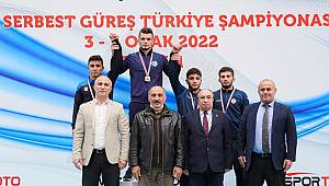 Büyükşehirli Güreşçi Türkiye Şampiyonu Oldu..