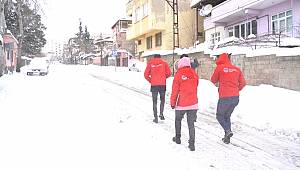 Kahramanmaraş'ta 'Kırmızı melekler' karakış demedi