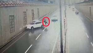 Kahramanmaraş’ta otomobilin önüne atladı