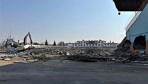 Hanefi Mahçiçek Stadyumu yıkım çalışmaları başladı