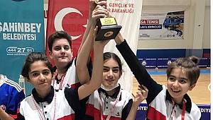 Sanko’lu öğrenciler masa tenisinde il 4. sü oldu..