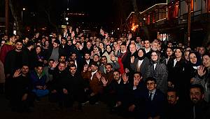 Bakan Varank Demokrasi Meydanı’nda Gençlerle Buluştu