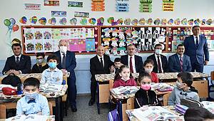 Başkan Güngör Minik Öğrencilerle Buluştu 