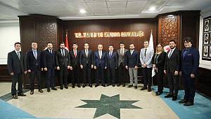 Genç Kahramanmaraşlılar Derneği'nden Bakan Kirişçi'ye Ziyaret