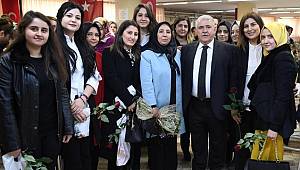 Sevgi fedakarlıkları ile dünyamızı güzelleştirenler kadınlarımızdır...