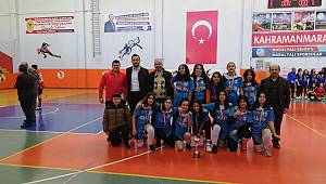 Yıldız Kızlar Futsal İl Şampiyonu Ö.Faruk Arıkan