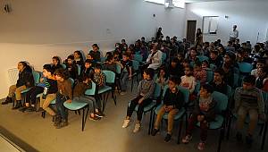 Karagöz - Hacivat Oyunu Miniklerle Buluşuyor