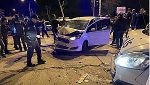 Polisten kaçan araç ekip otosuna çarptı..