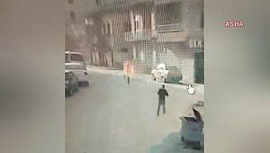 Üzerine benzin döküp kendini ateşe verdi